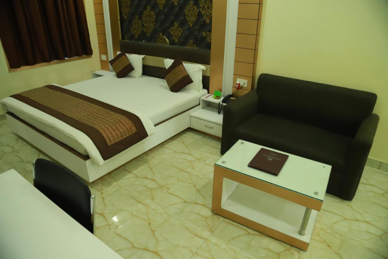 Hotel Sukhdeo Palace جايا المظهر الخارجي الصورة