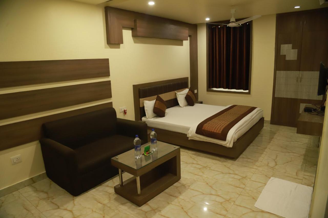 Hotel Sukhdeo Palace جايا المظهر الخارجي الصورة